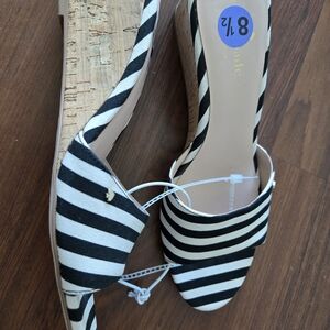 New! Kate Spade Black and White Striped Wedge Sandals. Size 8